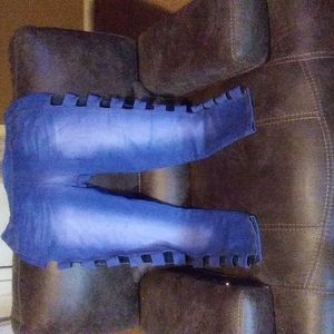 Blue open side jeans